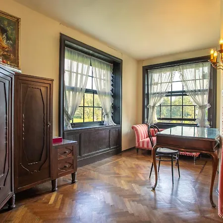 Rocchetta By Halldis 보시시오 파리니