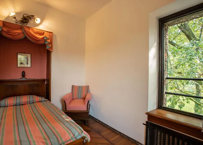 Rocchetta By Halldis Villa *