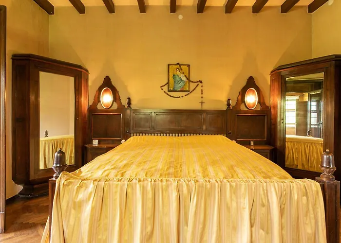Rocchetta By Halldis Villa