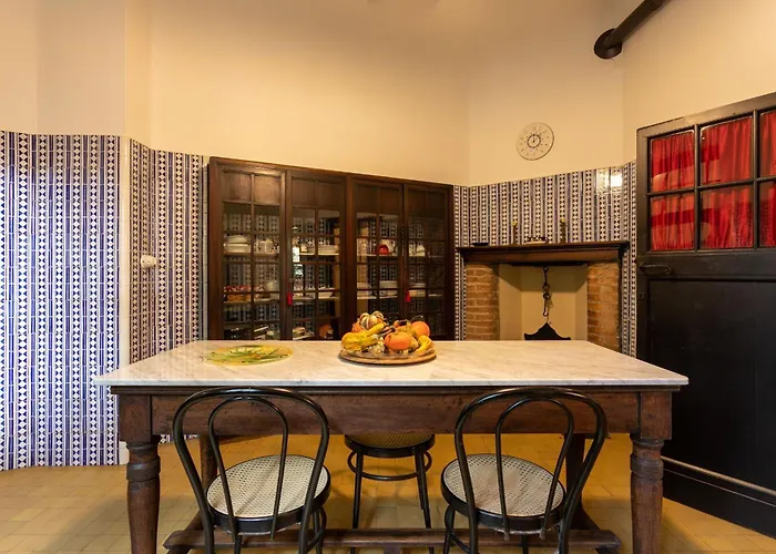 Rocchetta By Halldis Villa *